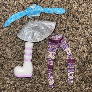 Snowkissed Yasmin Clothes (2015) | Bratz